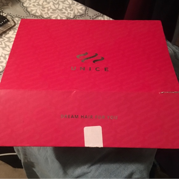 Pre-plucked natural hairline 100% straight human virgin hair lace front wig - Picture 4 of 6